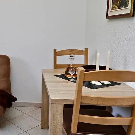 דירה 11228a Sućuraj